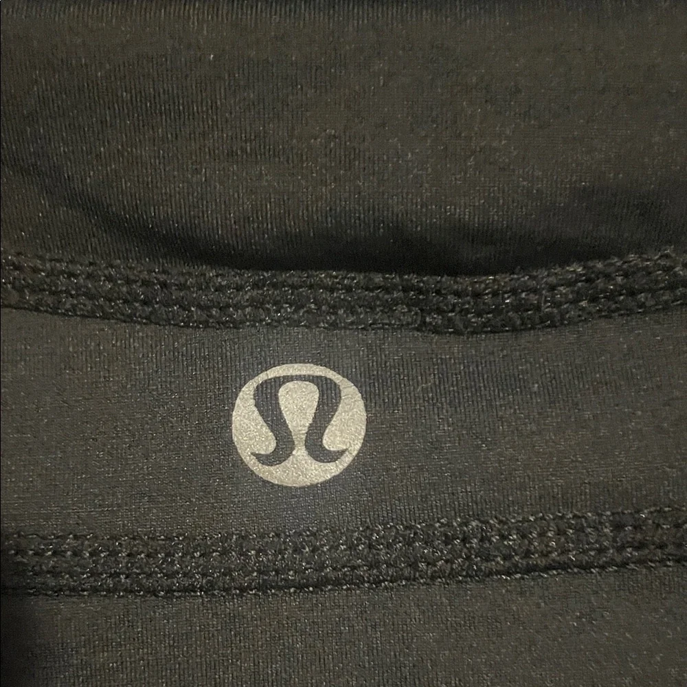 Lululemon Black Long Sleeve shirt - Picture 8 of 9